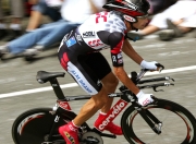 明日大奖赛前瞻：高芙伤情更新，休斯顿火箭冲击连败纪录的简单介绍