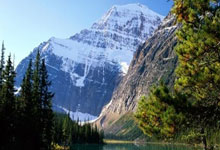 包含欧洲杯预选赛即将重燃战火：精彩尽在眼前的词条